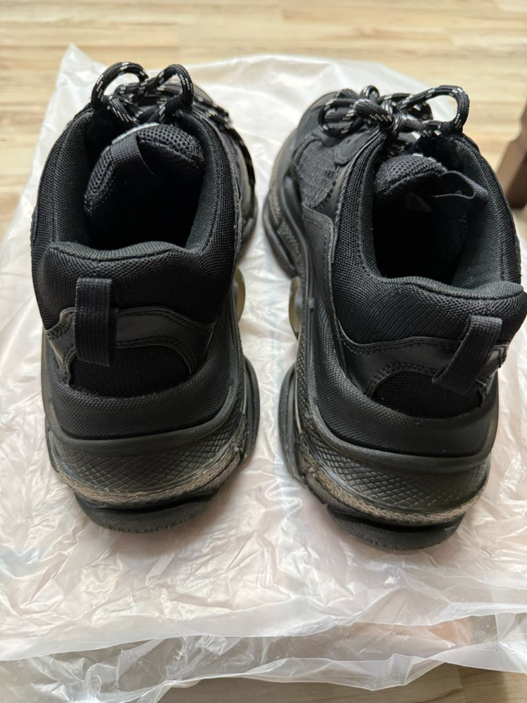 발렌시아가 트리플S 클리어솔 41 블랙 270 이미지