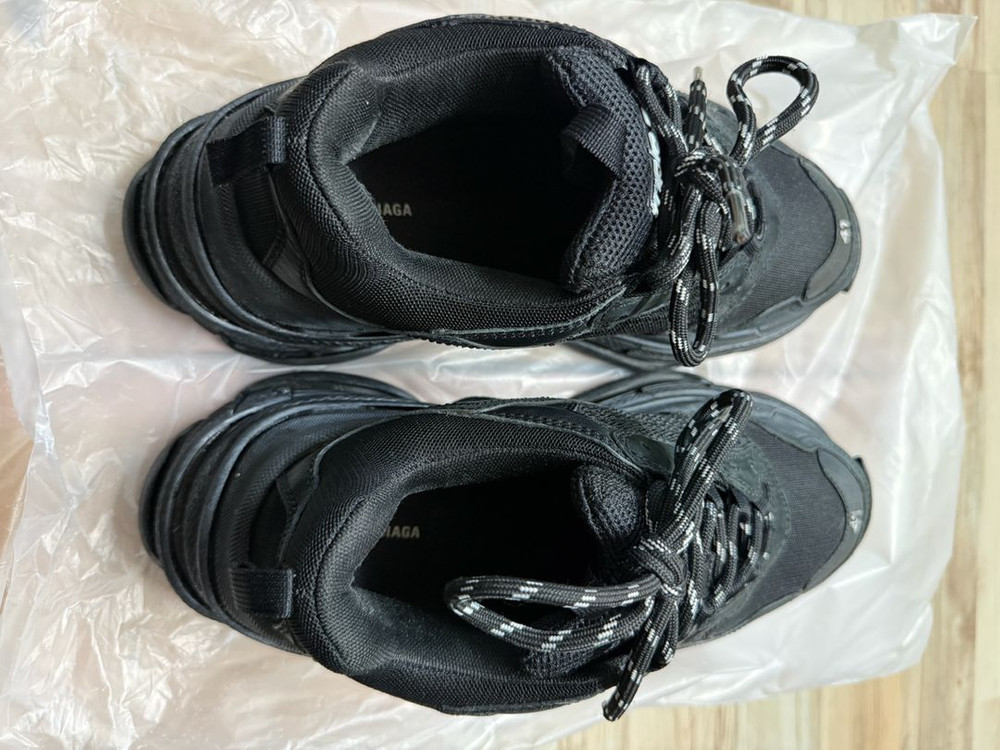 발렌시아가 트리플S 클리어솔 41 블랙 270 이미지