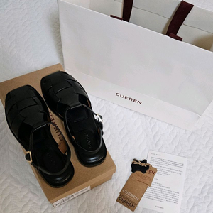 CUEREN 쿠에른 샌들