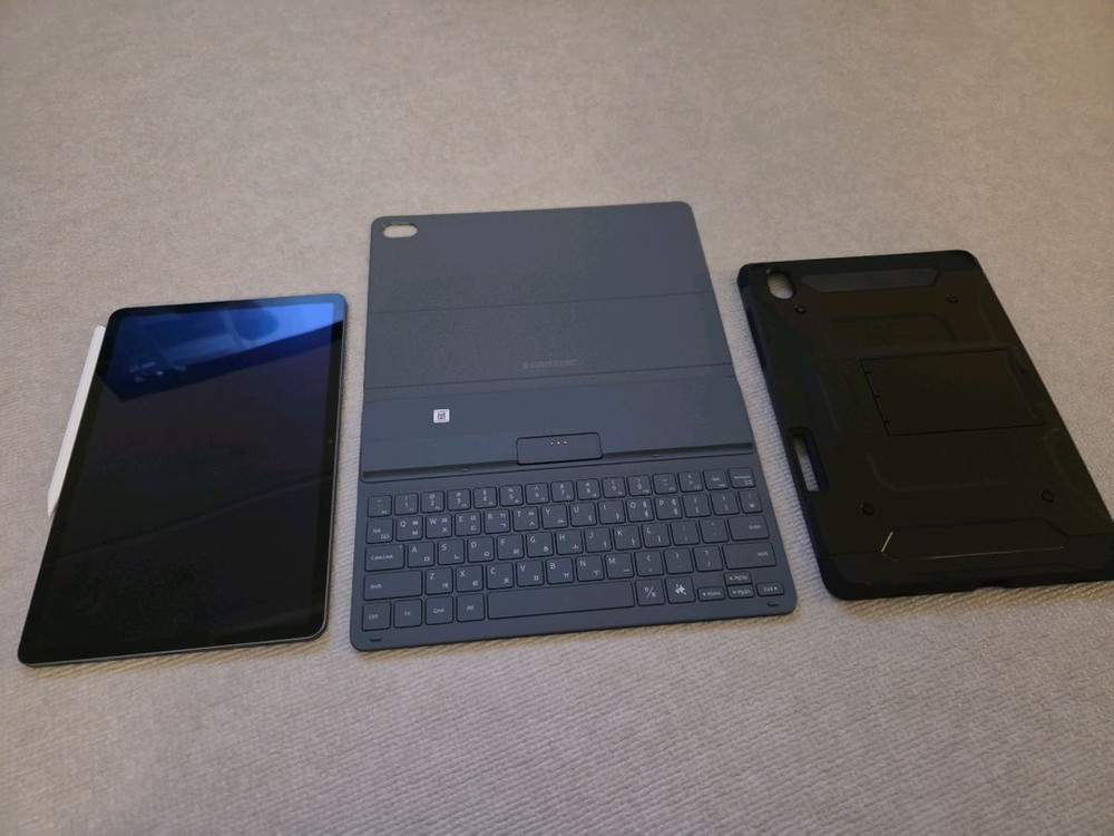 갤럭시탭S11 5g 256GB + 삼성정품 키보드 북커버 + 슈피겐 터프아머--6