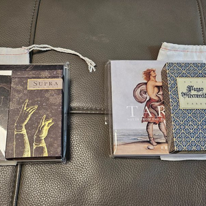 새상품 Uusi 페이건 아더월드/수프라 오라클/한정판 Luna 카드세트