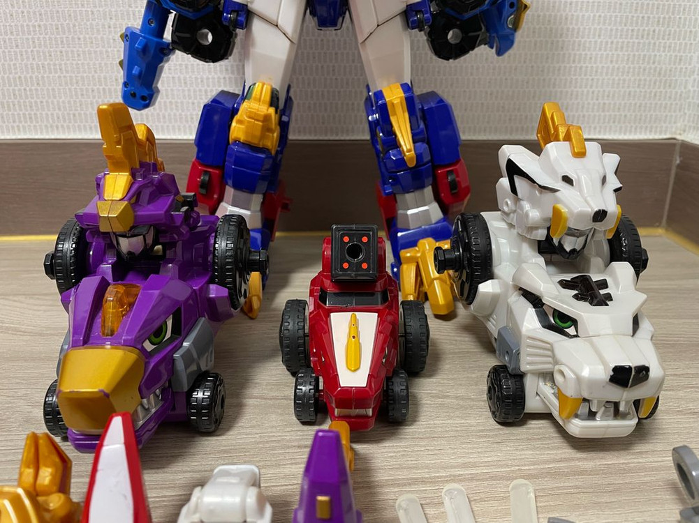 우체국택포) 다이노코어 디버스터 티라노,샤벨,스테고 3종 일괄판매--2