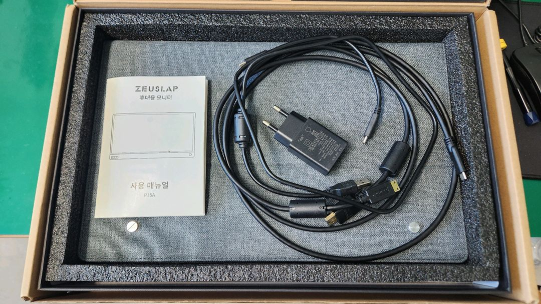 제우스랩 P15A FHD IPS 휴대용 오니터 풀박스 신품--3