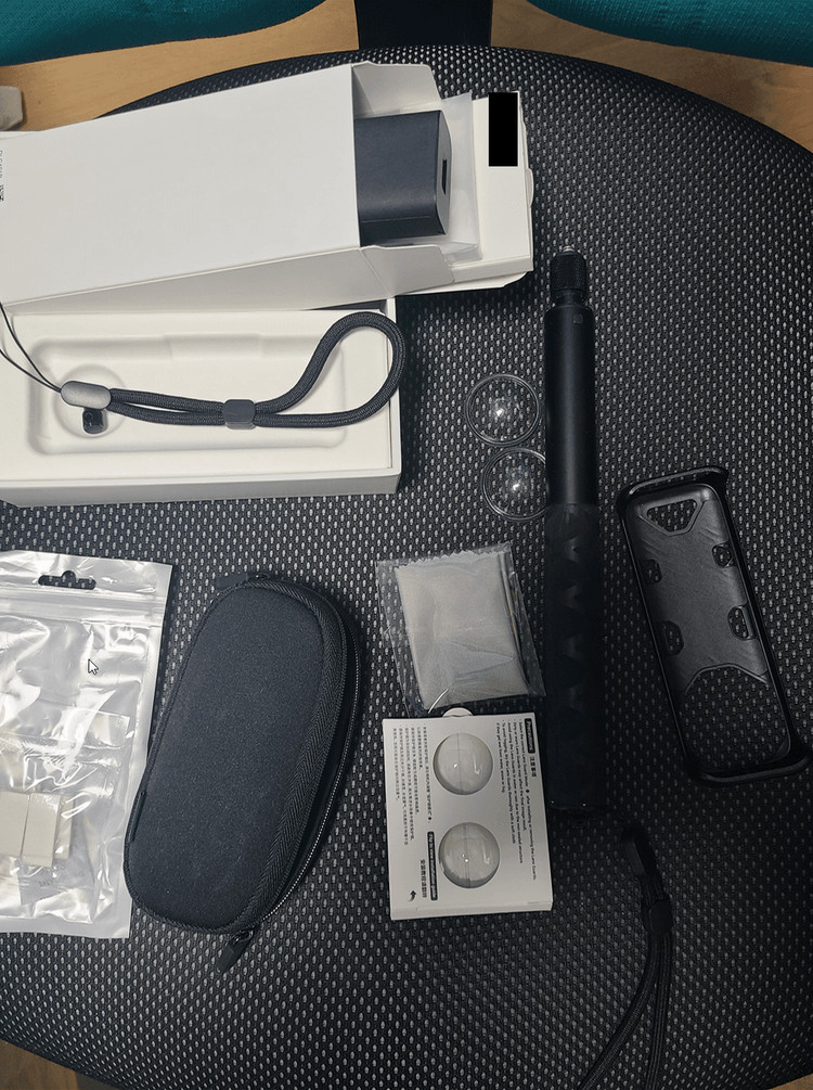 [미개봉 신품급] 인스타360 X4 풀세트 - 본체/배터리 새제품 교환--1