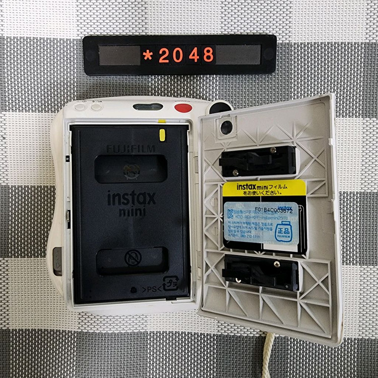 후지 인스탁스 미니 25 화이트 폴라로이드 카메라 이미지