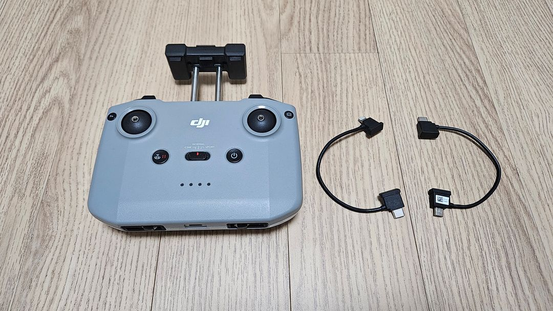 DJI 미니3프로/미니4프로/미니5프로 광각렌즈,조종기,거치대,후드,케이스,가방,짐벌커버,날개 처분해요 (매빅) 이미지