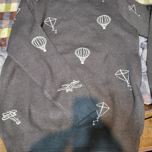 톰브라운 패턴 그레이 니트