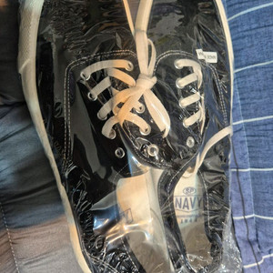 슈펜 캔버스 스니커즈