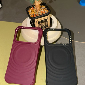 아이폰 17 프로 케이스티파이 리플케이스 멀버리 색상