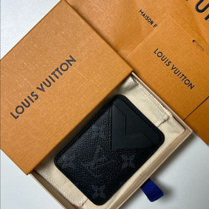 [정품] 루이비통 포르트 카르트 마그넷 / 맥세이프 카드지갑 이미지