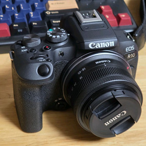 캐논 EOS r10 미러리스 카메라 + RF 18-45mm 렌즈 세트