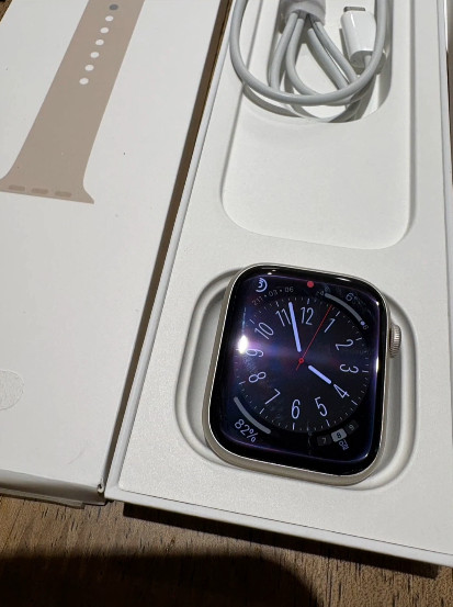 애플워치8 45mm GPS 풀박스, 스트랩 포함--2