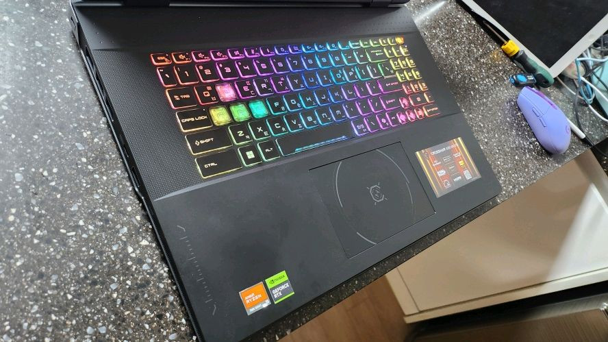 MSI 최신 크로스헤어 18인치 고성능 게이밍/라이젠9,RTX5070 이미지