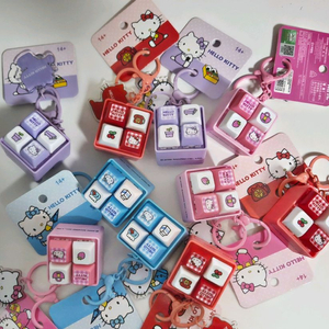 헬로키티 키캡 키링 새상품