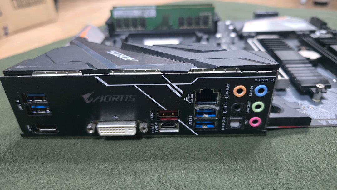 5600X B450 DDR4 2400 8Gx2--4