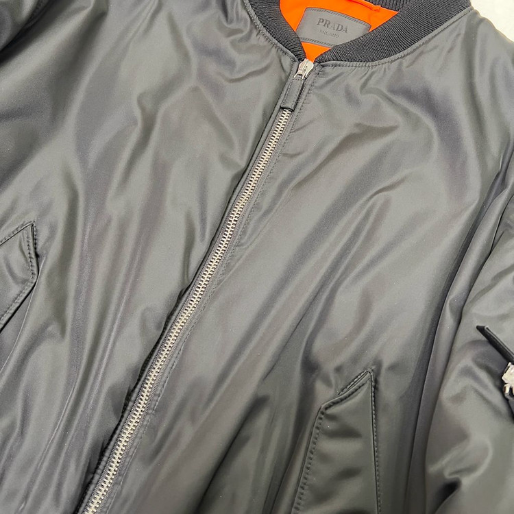 (우체국 택포가격) 프라다 리나일론 봄버 바머 재킷 자켓 블랙 XL--2