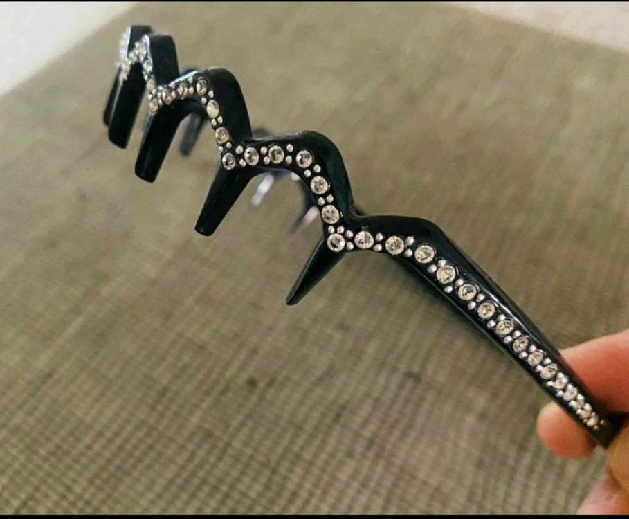 Made in Italy 헤어밴드. 머리띠. 레옹길로, 올리비에. 장폴클라리쎄.(음악회.파티. 연주회.무용. 등등)--2