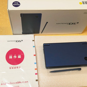 할인가능!) 신품동일급 닌텐도 dsi 메탈블루 박스풀셋 내구성갑 제품 dslite x 레트로랜드