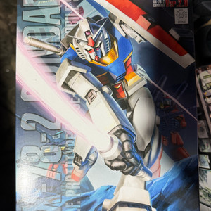 반다이 MG 퍼스트건담 2.0 미개봉