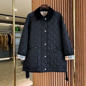 버버리 퀄팅 누빔 여성자켓