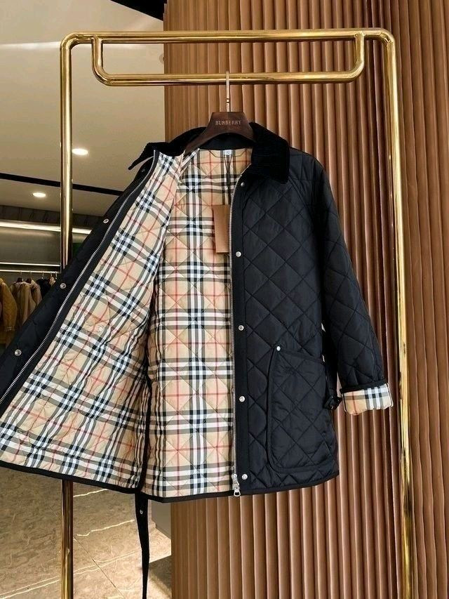 버버리 퀄팅 누빔 여성자켓--4