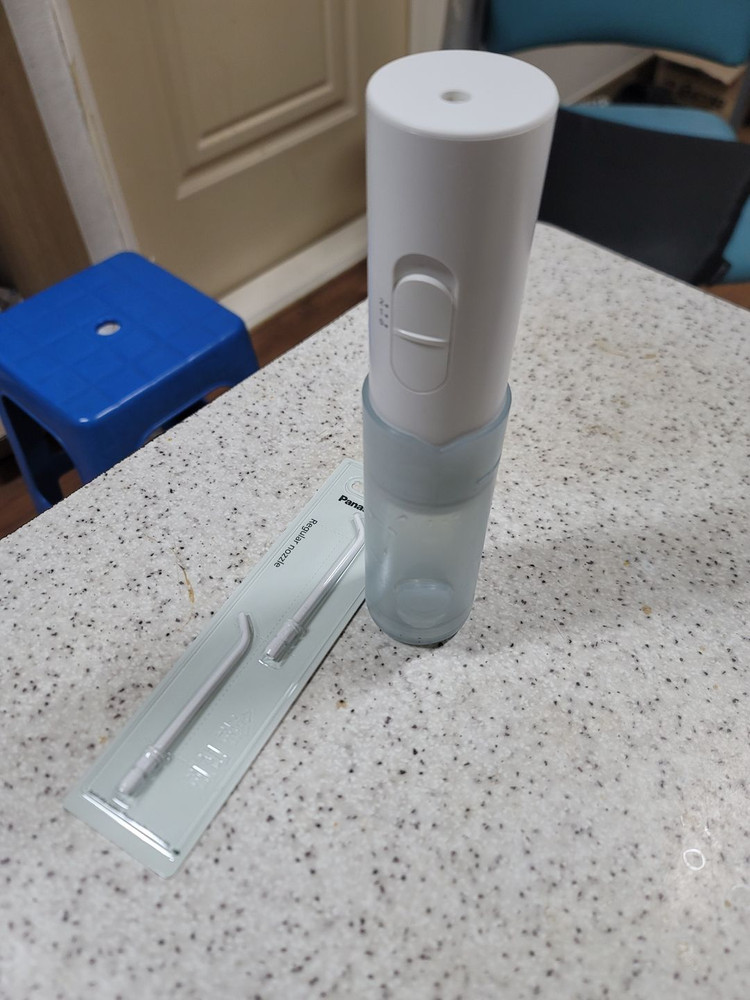 파나소닉 휴대용 구강세정기 이미지