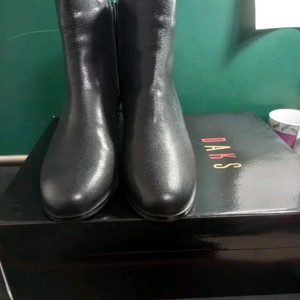 여성 닥스 통굽 원포인트 장식 앵클부츠 (240) DIB111 (새상품) 이미지