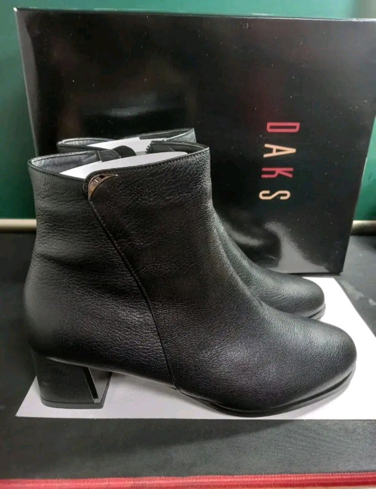 여성 닥스 통굽 원포인트 장식 앵클부츠 (240) DIB111 (새상품) 이미지