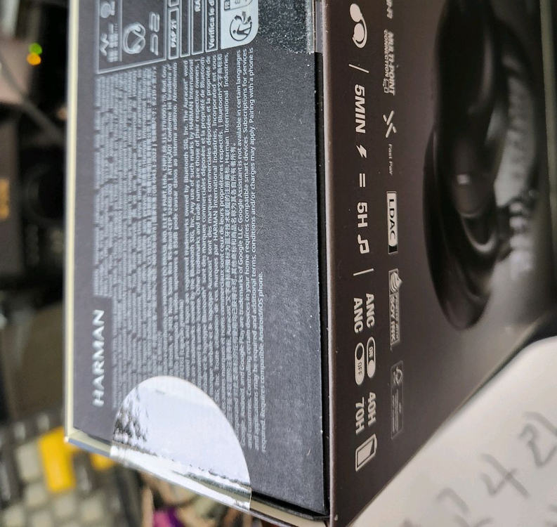 JBL TOUR ONE M3 헤드폰 미개봉 팝니다.--1