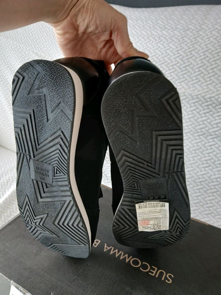 새상품 정가24만9만판매 슈콤마보니운동화265(실측255~260)키높이 이미지