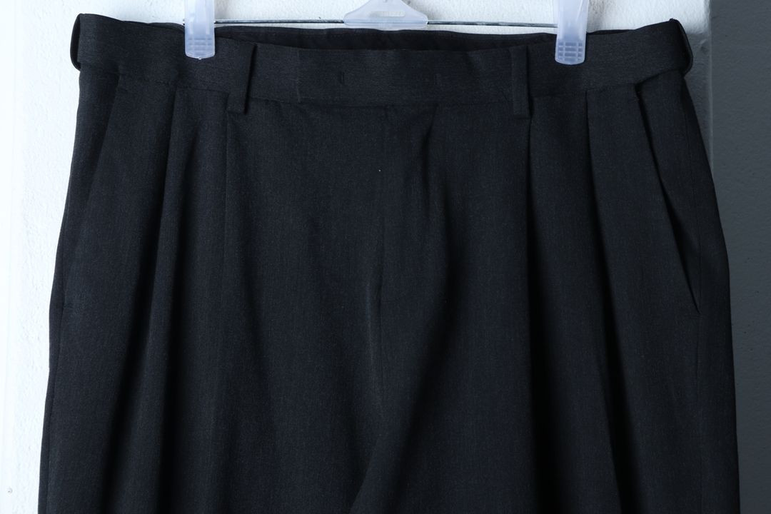 (L) 무신사 스탠다드 슬랙스 경량 바지 투턱 차콜 이미지