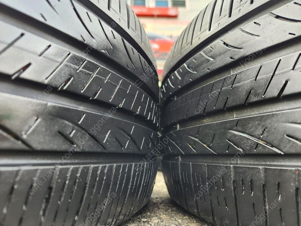 #더뉴 니로 18인치 순정 휠타이어 세트 팝니다.235 45 18--5