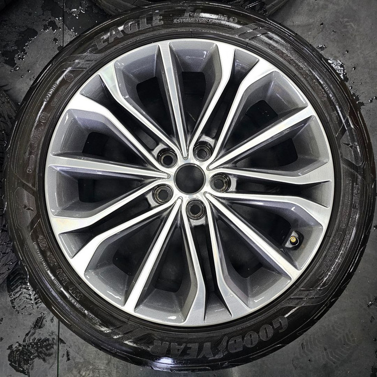#제네시스DH 18인치 순정 휠타이어 세트 팝니다.245 45 18--2