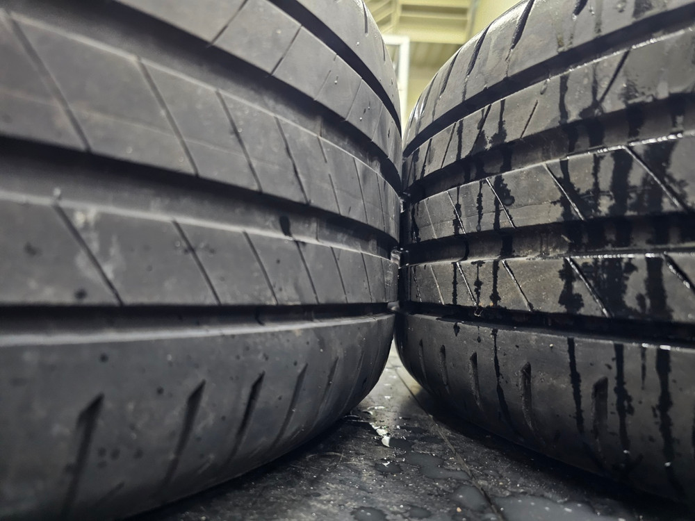 #제네시스DH 18인치 순정 휠타이어 세트 팝니다.245 45 18--6