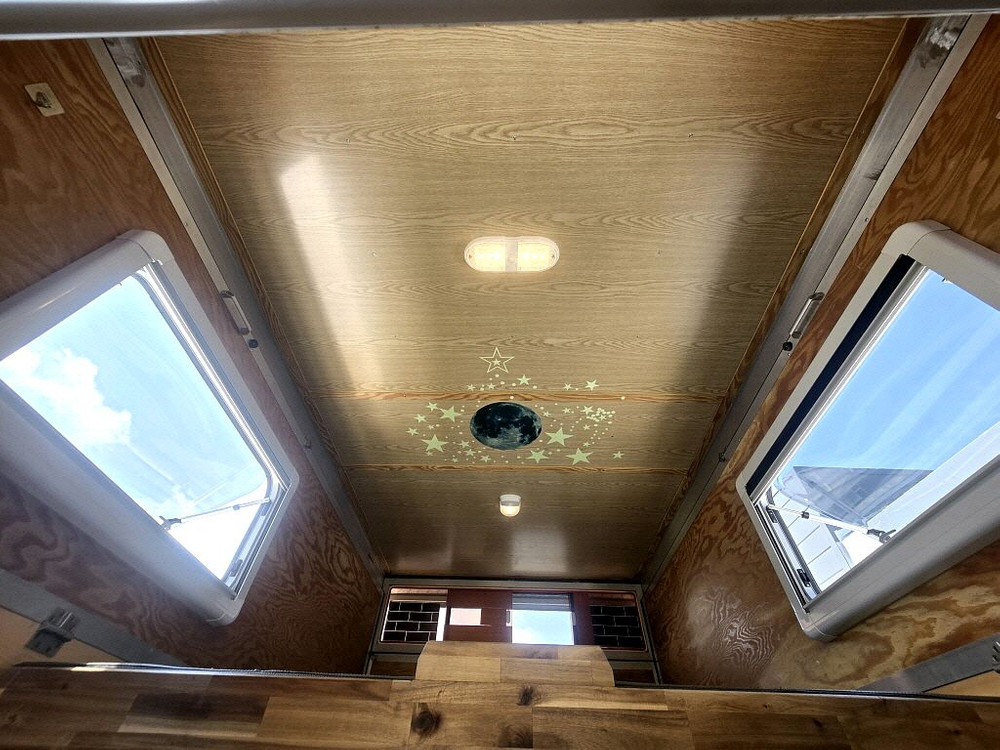 19년 렉스턴스포츠5인승캠퍼캠핑카(지하주차가능)-전액할부됨 이미지