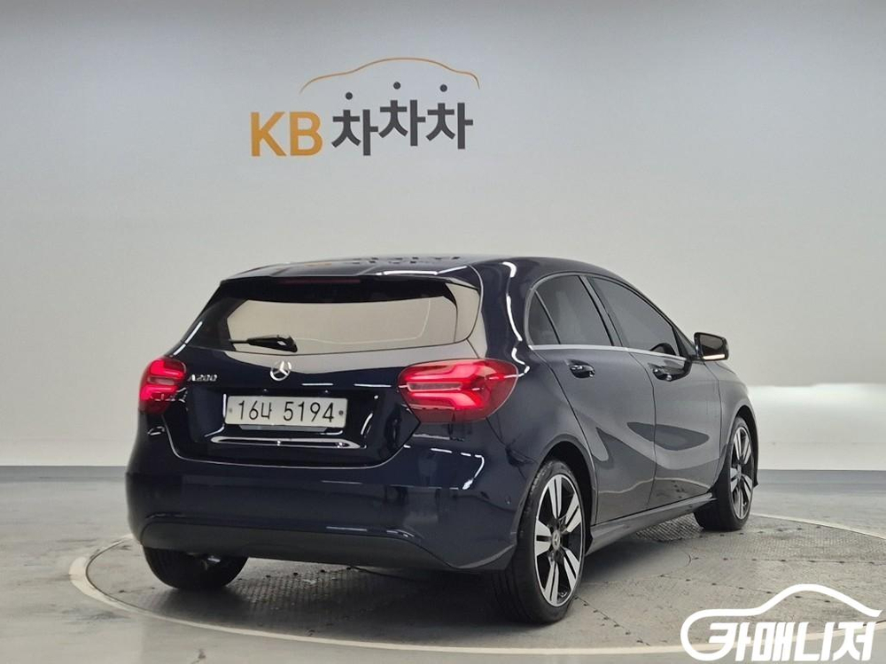 [벤츠]A클래스 W176 A200 (5인승) #3월급매--3