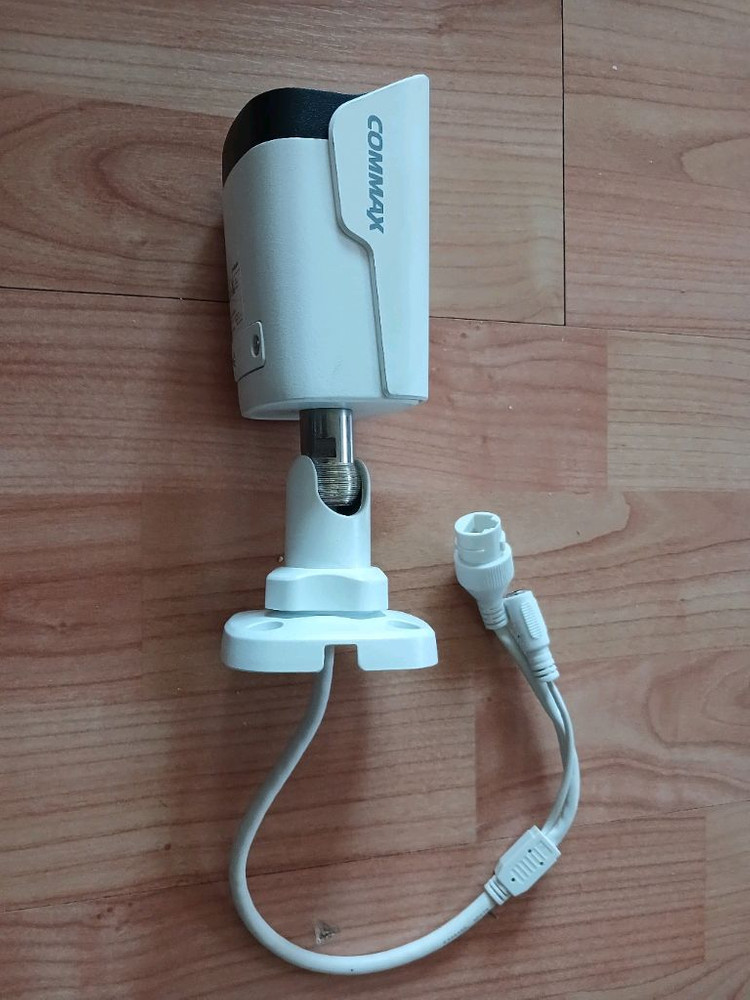 코맥스 8채널 NVR PoE 본체와 CCTV 카메라6대.--1