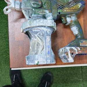 그레이코 유성 수성 겸용 충전식 에어리스 ultra max cordless 이미지