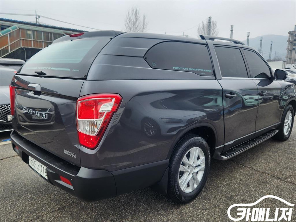 [KG모빌리티(쌍용) ]렉스턴 스포츠 칸 디젤 2.2 4WD 5링크 프레스티지 스페셜 #3월급매 이미지