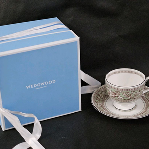 웨지우드 플로렌틴 세이지그린 찻잔 커피잔