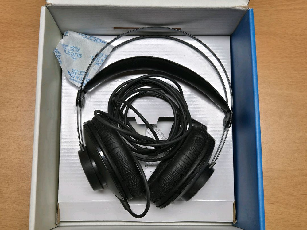 akg 헤드폰 k52--1
