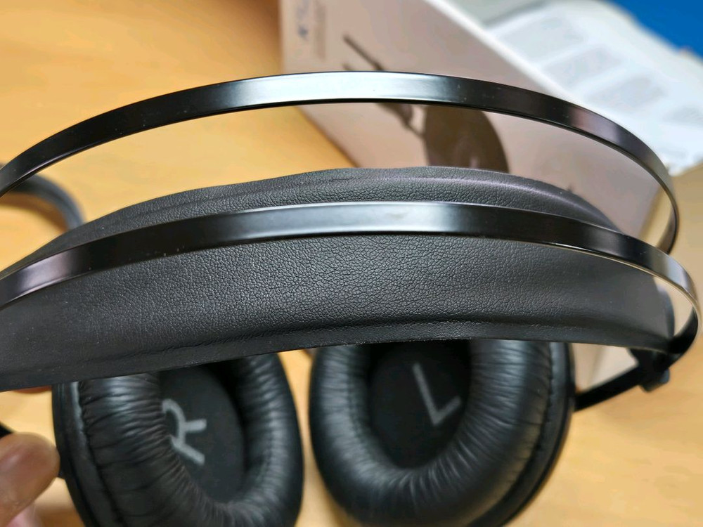 akg 헤드폰 k52--3