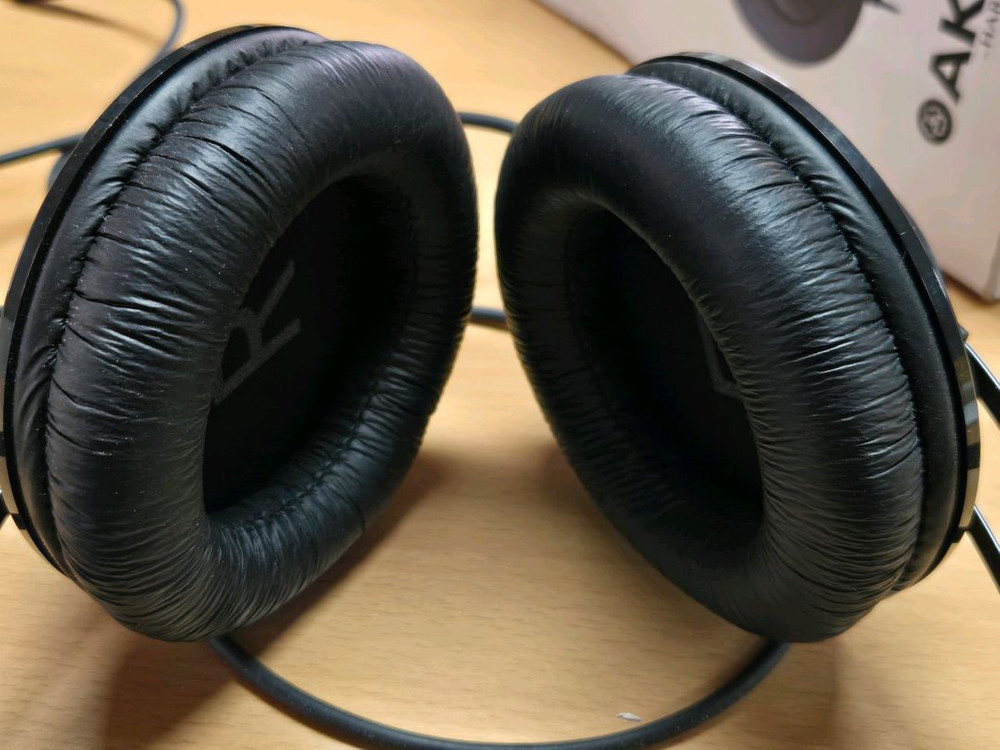 akg 헤드폰 k52--4