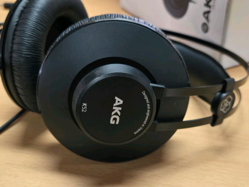 akg 헤드폰 k52--5