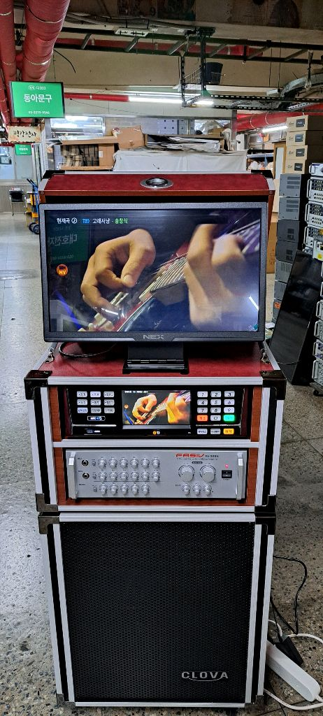 태진 노래방반주기 이동식세트 판매합니다 이미지