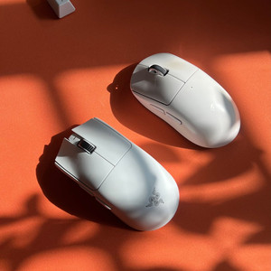 바이퍼 v3 pro 화이트