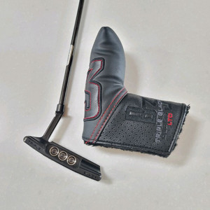 스카티카메론 TRIPLE BLACK 퍼터 한정판 트리플블랙 33인치 A급 이미지