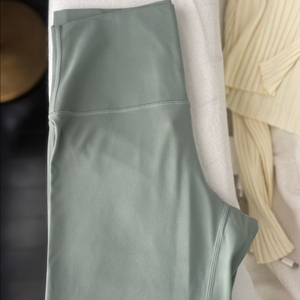 룰루레몬 얼라인 크롭 21인치 6사이즈 palm court