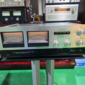 아큐페이즈 Accuphase P-300 스테레오 파워 앰프 민트급