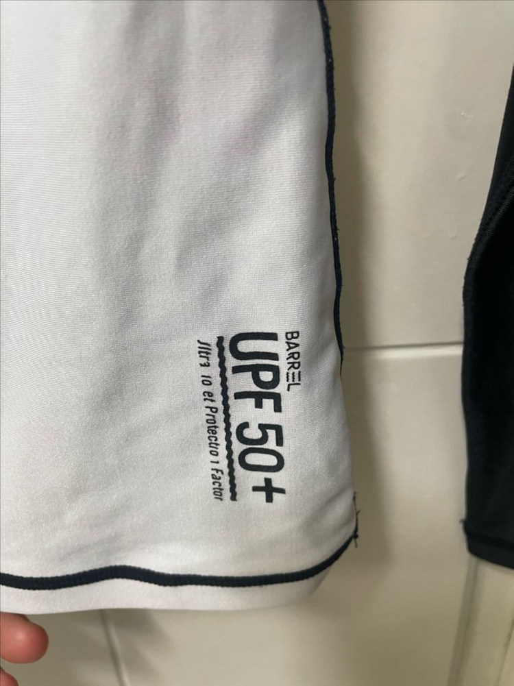 베럴 래쉬가드(1번착용)--5